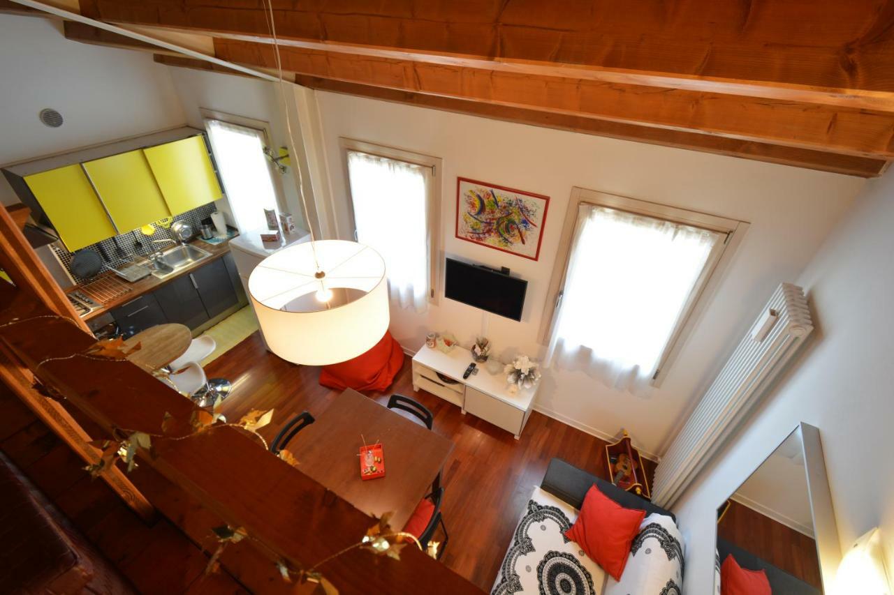 Casa Vacanze Chez La Reine - Holiday Home Vicenza Eksteriør billede
